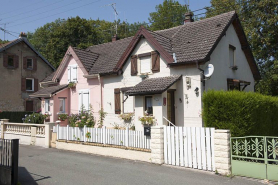 Maison jumelée rue des Campenottes. © Région Bourgogne-Franche-Comté, Inventaire du patrimoine
