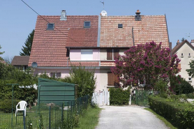 Maison jumelée rue de Franche-Comté. Vue de face. © Région Bourgogne-Franche-Comté, Inventaire du patrimoine