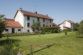 Façade postérieure des habitations. © Région Bourgogne-Franche-Comté, Inventaire du patrimoine