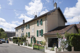 Habitation ouvrière vue de trois quarts droite. © Région Bourgogne-Franche-Comté, Inventaire du patrimoine