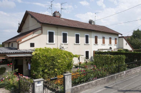 Habitation à étage. Vue de trois quarts gauche. © Région Bourgogne-Franche-Comté, Inventaire du patrimoine