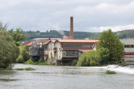 Vue rapprochée depuis la rive gauche du Doubs. © Région Bourgogne-Franche-Comté, Inventaire du patrimoine