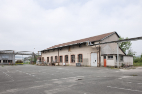 Bâtiment industriel. Vue de trois quarts. © Région Bourgogne-Franche-Comté, Inventaire du patrimoine