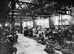 Atelier de forge (pièces pour cycles). © Région Bourgogne-Franche-Comté, Inventaire du patrimoine