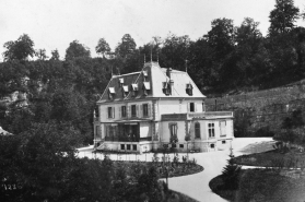 Vue d'ensemble depuis le sud-ouest. © Région Bourgogne-Franche-Comté, Inventaire du patrimoine