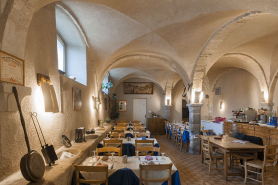 Intérieur : vue depuis l'entrée. © Région Bourgogne-Franche-Comté, Inventaire du patrimoine