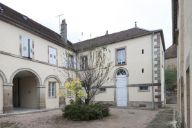Façade postérieure et aile nord. © Région Bourgogne-Franche-Comté, Inventaire du patrimoine