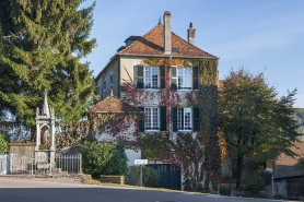Vue générale depuis la place Vauban. © Région Bourgogne-Franche-Comté, Inventaire du patrimoine