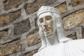 Statue du Sacré Coeur, détail : le visage. © Région Bourgogne-Franche-Comté, Inventaire du patrimoine