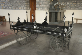 Vue générale du corbillard. © Région Bourgogne-Franche-Comté, Inventaire du patrimoine