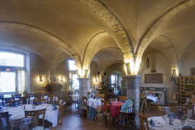 Intérieur : vue de trois quart depuis l'entrée. © Région Bourgogne-Franche-Comté, Inventaire du patrimoine
