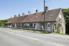 Habitation de type caserne (commune de Colombier-Fontaine). © Région Bourgogne-Franche-Comté, Inventaire du patrimoine