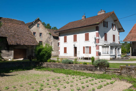 Moulin et logement vus depuis l'est. © Région Bourgogne-Franche-Comté, Inventaire du patrimoine