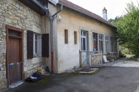 Usine : façade antérieure, de trois quarts gauche. © Région Bourgogne-Franche-Comté, Inventaire du patrimoine