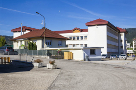 Vue d'ensemble, depuis la rue Emile Cattin au sud-est (maison et arrière de l'usine). © Région Bourgogne-Franche-Comté, Inventaire du patrimoine
