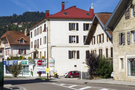 Vue d''ensemble, depuis l'est (façades antérieure et latérale droite). © Région Bourgogne-Franche-Comté, Inventaire du patrimoine