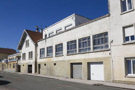 Maison et premier atelier, de trois quarts droite. © Région Bourgogne-Franche-Comté, Inventaire du patrimoine