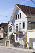 Façade antérieure, vue en enfilade de trois quarts droite. © Région Bourgogne-Franche-Comté, Inventaire du patrimoine