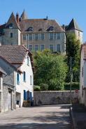 Le château, depuis la rue des Terreaux © Région Bourgogne-Franche-Comté, Inventaire du patrimoine