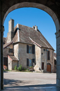 Vue depuis le porche de l'église © Région Bourgogne-Franche-Comté, Inventaire du patrimoine