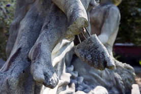 Détail du pied. © Région Bourgogne-Franche-Comté, Inventaire du patrimoine