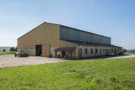 Angle nord du bâtiment d'exploitation d'élevage bovin et ovin. © Région Bourgogne-Franche-Comté, Inventaire du patrimoine