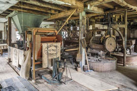 Atelier du moulin. Vue depuis l'entrée. © Région Bourgogne-Franche-Comté, Inventaire du patrimoine