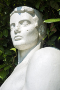 Détail : la face. © Région Bourgogne-Franche-Comté, Inventaire du patrimoine