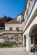 Idéogramme : sculpture au titre du 1% artistique, vue d'ensemble. © Région Bourgogne-Franche-Comté, Inventaire du patrimoine