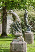 Groupe de sculptures : Vénus au bain et le Sommeil. © Région Bourgogne-Franche-Comté, Inventaire du patrimoine
