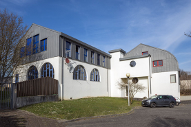 Façades sud et ouest de l'administration et de l'atelier électronique. © Région Bourgogne-Franche-Comté, Inventaire du patrimoine
