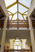 Détail intérieur de l'entrée de l'externat sud-ouest. © Région Bourgogne-Franche-Comté, Inventaire du patrimoine