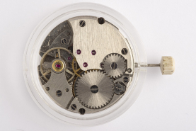 Mouvement de montre France Ebauches FE 140, fabriqué dans les années 1980 à Maîche. © Région Bourgogne-Franche-Comté, Inventaire du patrimoine