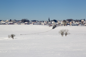 Vue d'ensemble de la ville de Charquemont en hiver, depuis la Combe Saint-Pierre. © Région Bourgogne-Franche-Comté, Inventaire du patrimoine
