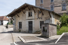 Vue de trois quarts droite. © Région Bourgogne-Franche-Comté, Inventaire du patrimoine