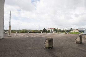 Vue d'ensemble depuis l'entrée du lycée. © Région Bourgogne-Franche-Comté, Inventaire du patrimoine