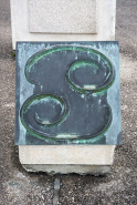 Détail d'une stèle. Cancer. Le cancer ou l'écrevisse. © Région Bourgogne-Franche-Comté, Inventaire du patrimoine