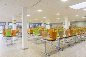 Vue intérieure de la cantine. © Région Bourgogne-Franche-Comté, Inventaire du patrimoine