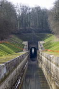 Tunnel bief rivière aménagée © Région Bourgogne-Franche-Comté, Inventaire du patrimoine