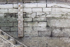 Echelle limnimétrique. © Région Bourgogne-Franche-Comté, Inventaire du patrimoine