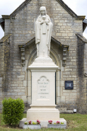 Statue monumentale de la Vierge Libératrice de Ray (1946). © Région Bourgogne-Franche-Comté, Inventaire du patrimoine