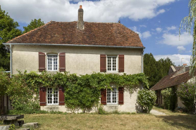 Façade latérale gauche de l'aile en retour d'équerre. © Région Bourgogne-Franche-Comté, Inventaire du patrimoine
