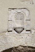 Ferme ? Grande Rue : détail de la niche décorée d'une coquille. © Région Bourgogne-Franche-Comté, Inventaire du patrimoine
