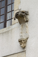 Maison 2 place Gabrielle de Salverte, détail : console. © Région Bourgogne-Franche-Comté, Inventaire du patrimoine