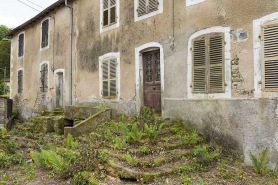 Vue sur la façade antérieure, partie habitation. © Région Bourgogne-Franche-Comté, Inventaire du patrimoine