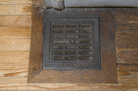 Grille de ventilation du chauffage central. © Région Bourgogne-Franche-Comté, Inventaire du patrimoine