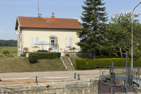 La maison d'éclusier. © Région Bourgogne-Franche-Comté, Inventaire du patrimoine