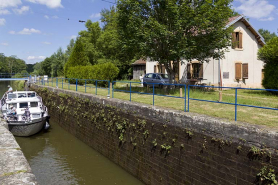 Canal © Région Bourgogne-Franche-Comté, Inventaire du patrimoine