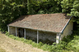 Lavoir proche du site d'écluse. © Région Bourgogne-Franche-Comté, Inventaire du patrimoine