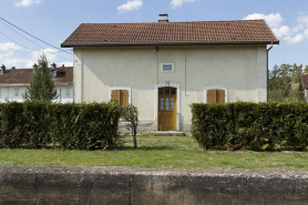 Vue de face de la maison d'éclusier. © Région Bourgogne-Franche-Comté, Inventaire du patrimoine